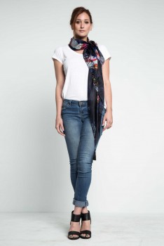 tiediescarf-silkscarf-scarfwithtassels-navyscarf-bluescarf-designerscarf-maati-Holidayshopping-holidaygifts-giftforher-blackfriday-cybermondaydeals-blackfridaydeals
